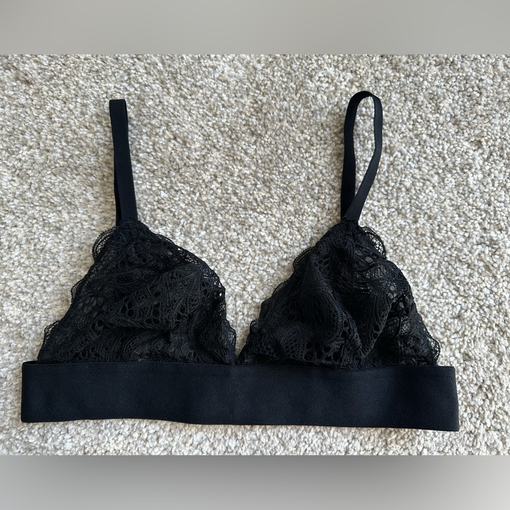 Women’s All you Lively Black Lace Bralette